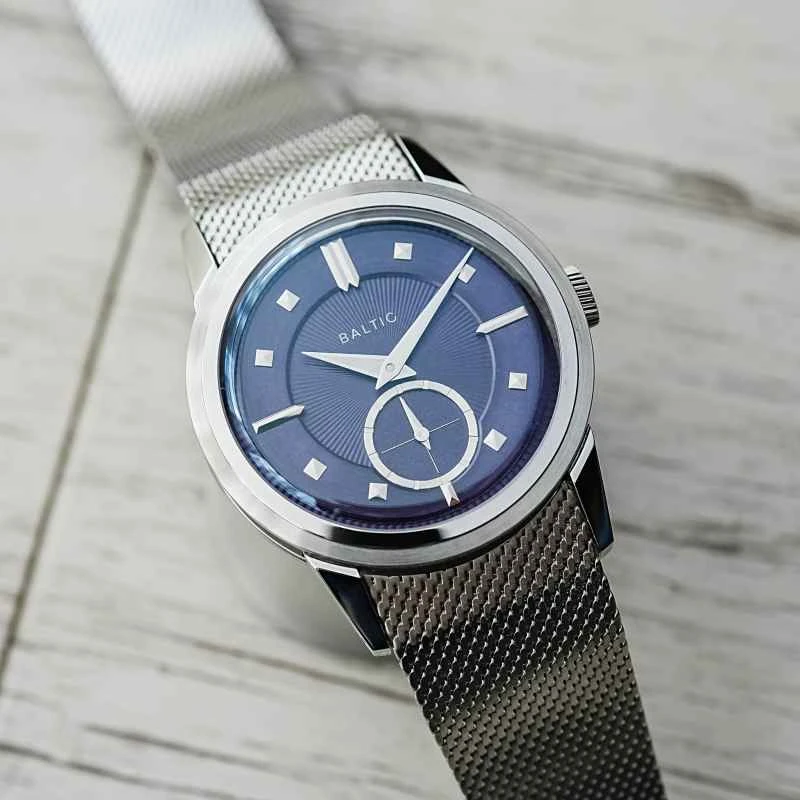 ミラネーゼブレスレットの魅力を最も引き立てる6つの時計