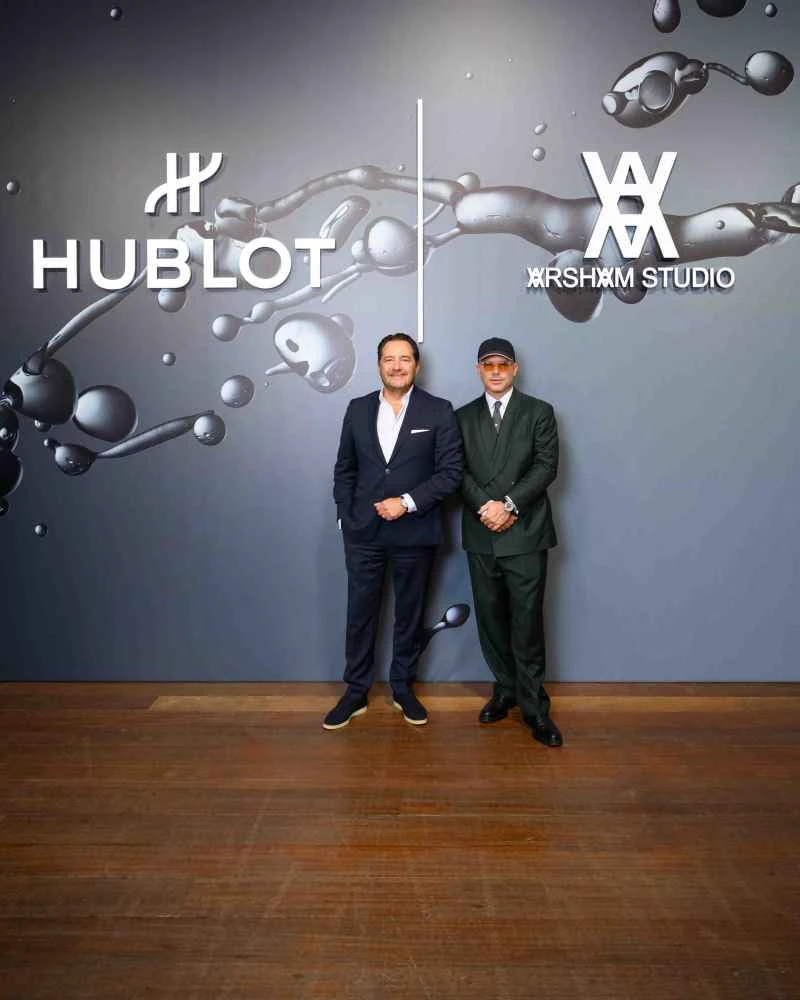 HUBLOT宇舶表首席执行官Julien Tornare和宇舶表品牌大使丹尼尔·阿尔轩(DANIEL ARSHAM)于MP-17新品发布现场合照.jpg