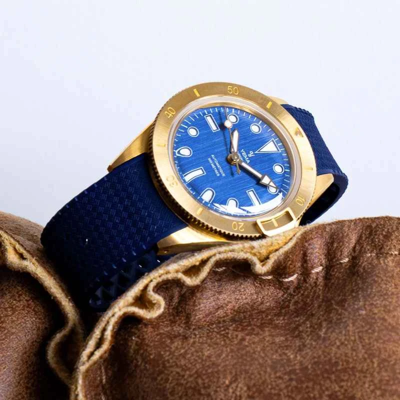 ブランドのクラシックなダイビングDNAを継承する、イエマ スーパーマン ブロンズ CMM.10 限定版。