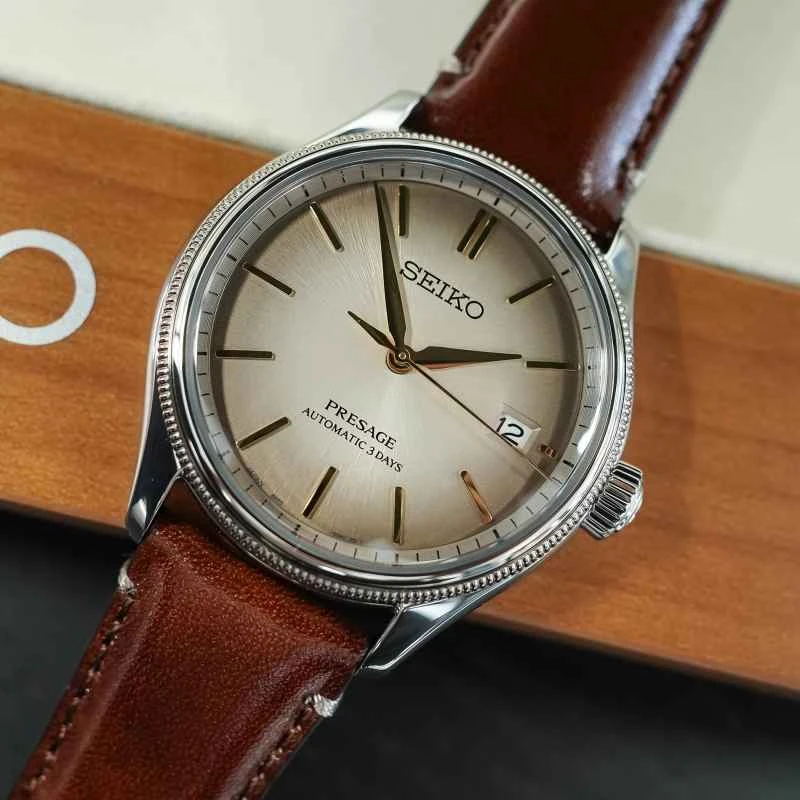 Seiko-Presage-Classic-Series-SPB529-Shiracha-leather-review-8.jpg