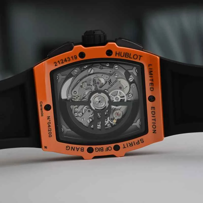 Hublot-Spirit-of-Big-Bang-Chronograph-Orange-Ceramic-limited-edition-review-5.jpg