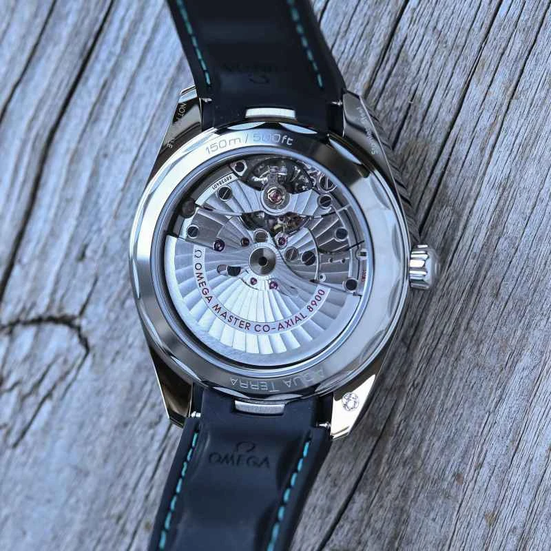 2025-Omega-Seamaster-Aqua-Terra-150m-Turquoise-Di(3).jpg