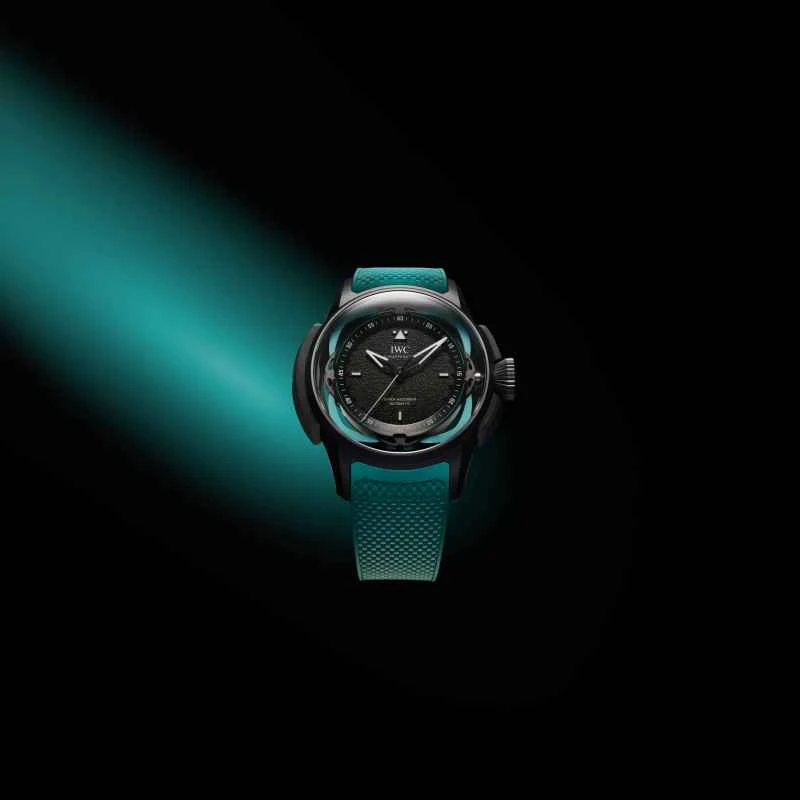 IWC は、かつてトト・ウルフが愛用していたショックアブソーバー XPL 搭載のビッグ・パイロット・ウォッチをボナムズでオークションにかける予定です。