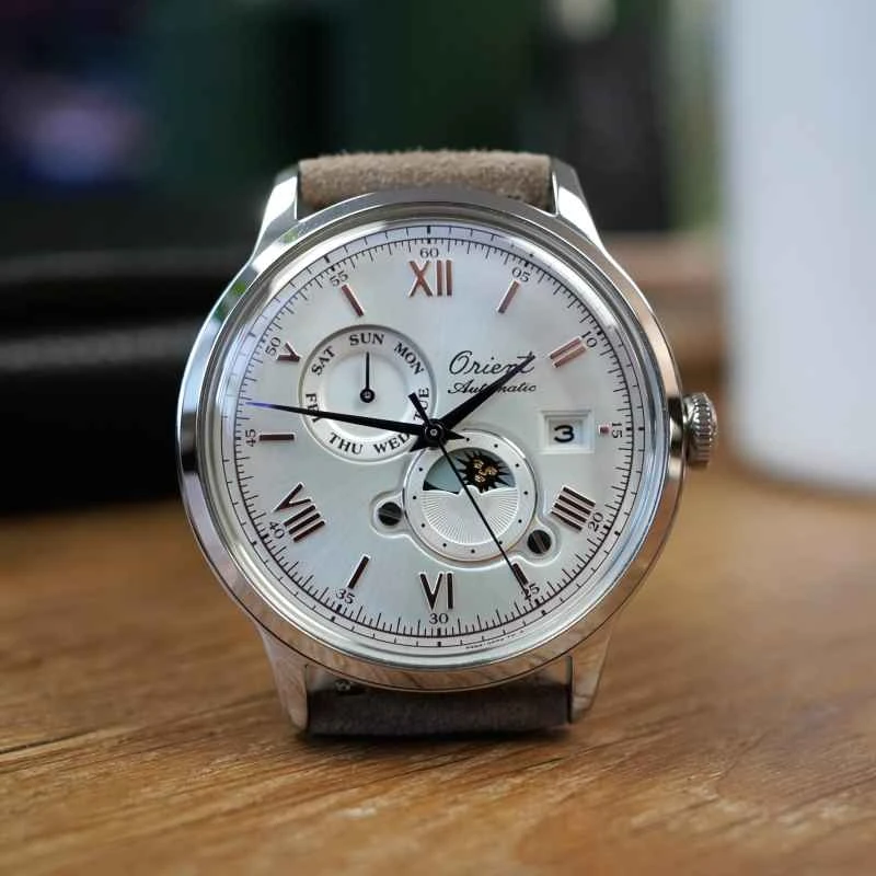 オリエント バンビーノ 75 周年記念ウォッチは、私に長い間失われていた誠実さを思い出させてくれました。