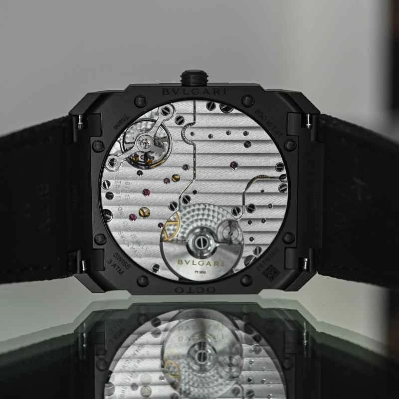 Bulgari-Octo-Finissimo-Automatic-Titanium-Black-DLC-104268-review-4.jpg