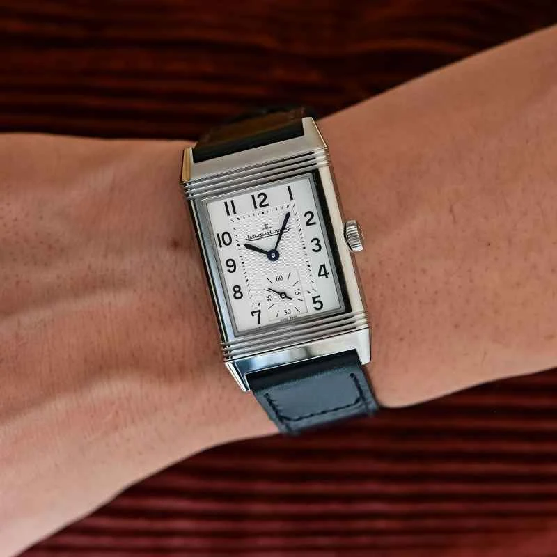 2025-Jaeger-LeCoultre-Reverso-Classic-Monoface-Small-Seconds-new-guilloche-dial-Q3868520-review-6.jpg