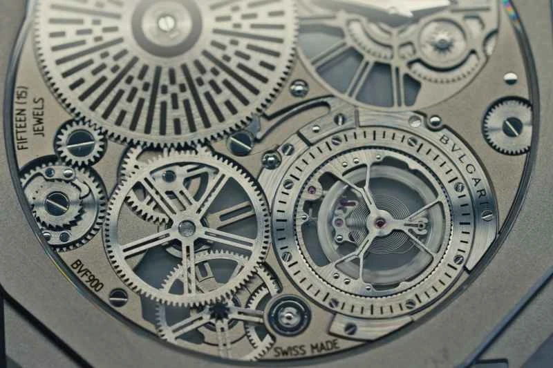 Video-Review-Bulgari-Octo-Finissimo-Ultra-Tourbillon-thinnest-tourbillon-in-the-world-4.jpg
