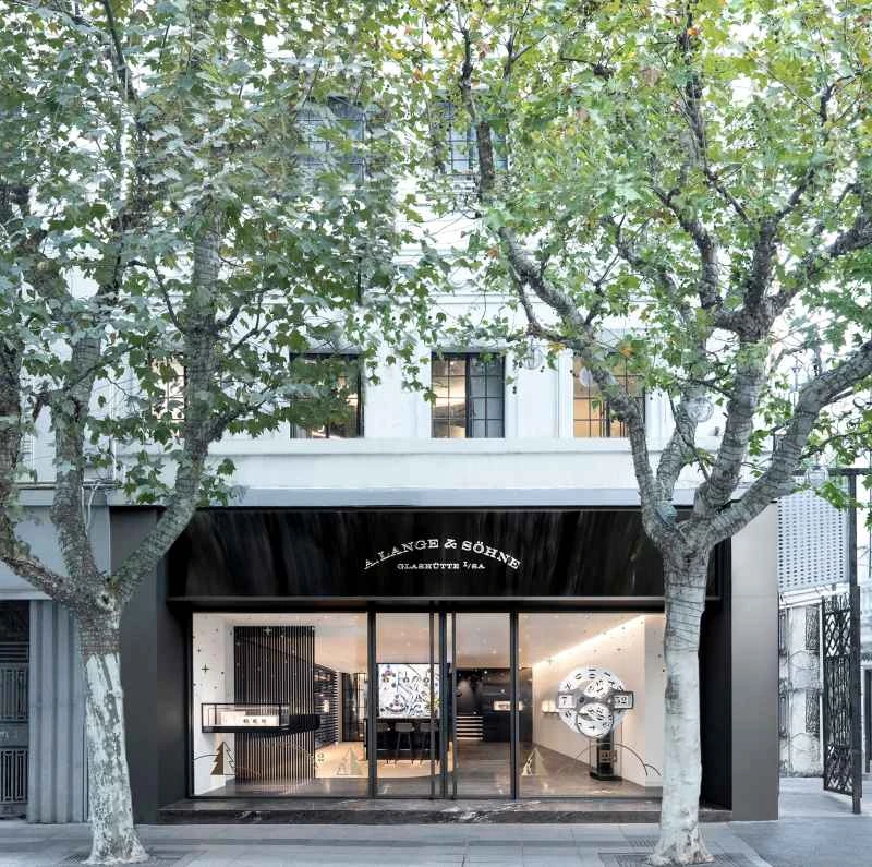 A.ランゲ＆ゾーネの上海旗艦店が、同ブランドの時計コレクションを展示する特別展「Never Stop Moving Forward」とともに再オープンした。