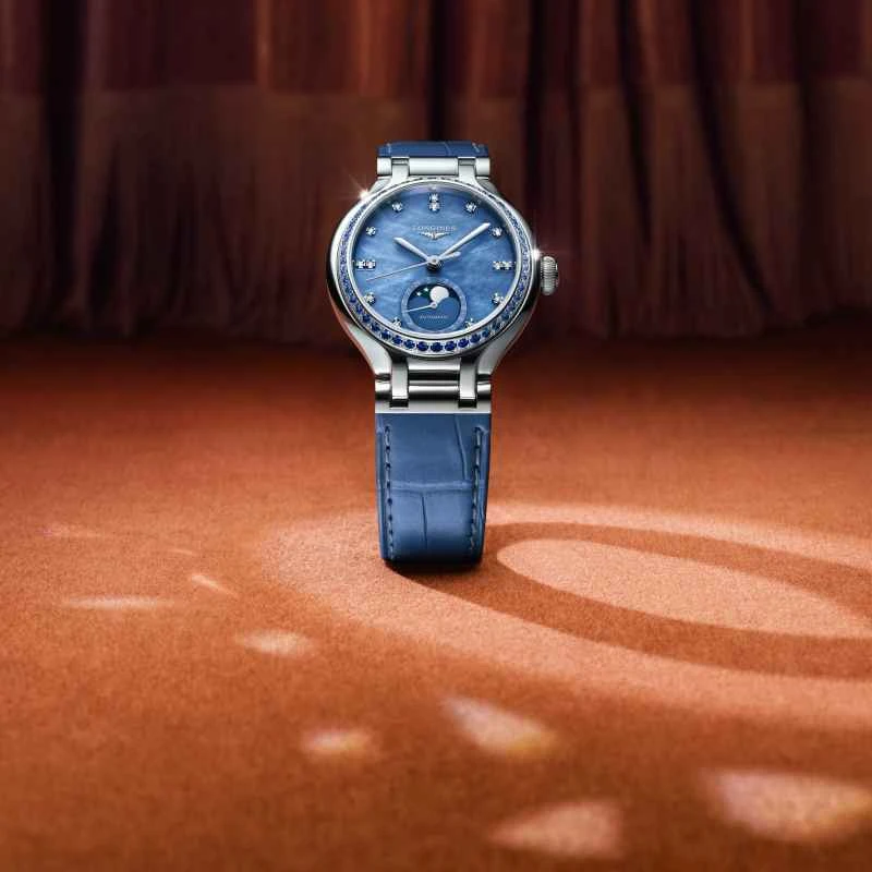 ロンジンが、スターリーナイト ウォッチの新しいムーンビーム コレクションを発売しました。