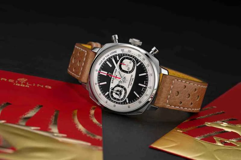 ブライトリングがトップタイム B01 クロノグラフウォッチ レッドシャドウ ブラックナイト リミテッドエディションを発売