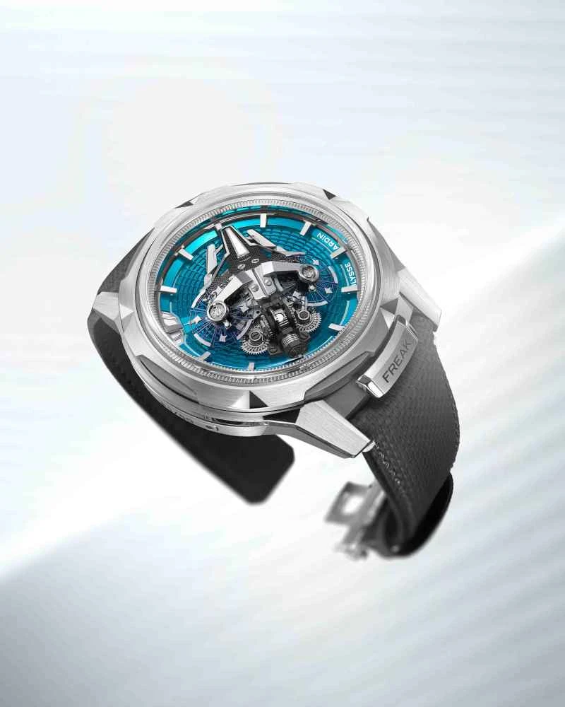 Freak S Blue Enamel_ULYSSE NARDIN (1).jpg