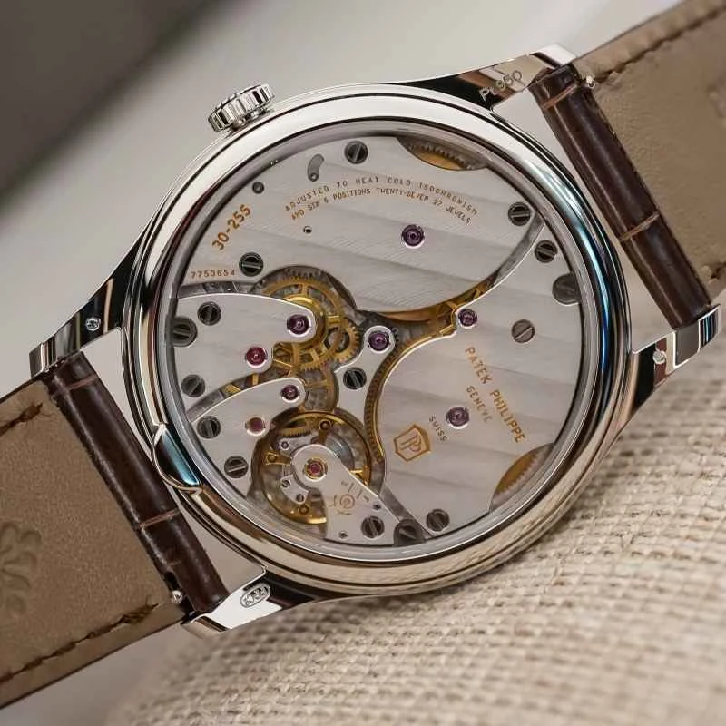 patek-Philippe-Calatrava-6196P-new-generation-calatrava-96-replacing-5196-review-4.jpg