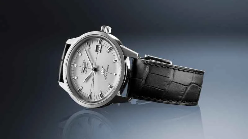 【情景图】浪琴表高频精密天文台系列经典腕表 - 4.jpg