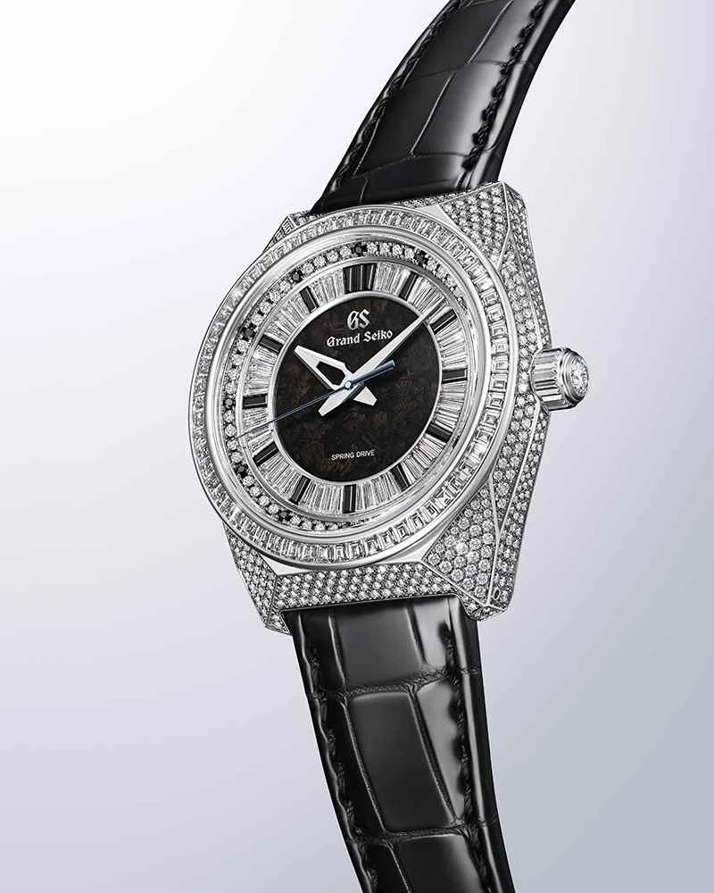 獅子王の誇り高き、畏怖の念を抱かせる力を呼び覚ます：グランドセイコー初のパヴェジュエリーウォッチ SBGD223