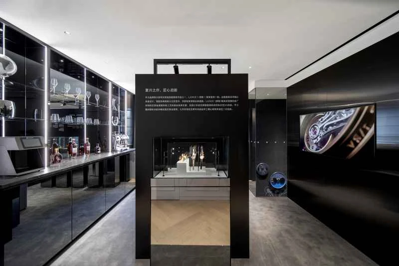 现代腕表展区聚焦于LANGE 1 朗格 1 系列与朗格计时腕表作品_图1.jpg