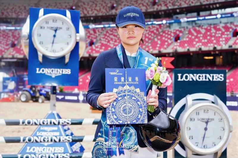 图 10：中国骑手巩梓钰 115CM 挑战赛夺冠.jpg