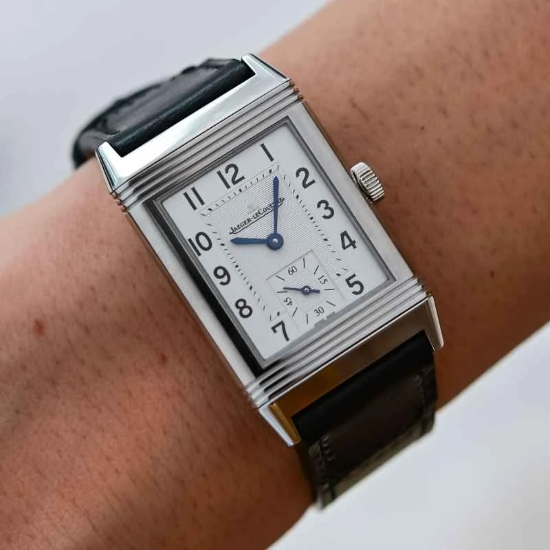 2025-Jaeger-LeCoultre-Reverso-Classic-Monoface-Small-Seconds-new-guilloche-dial-Q3868520-review-7.jpg