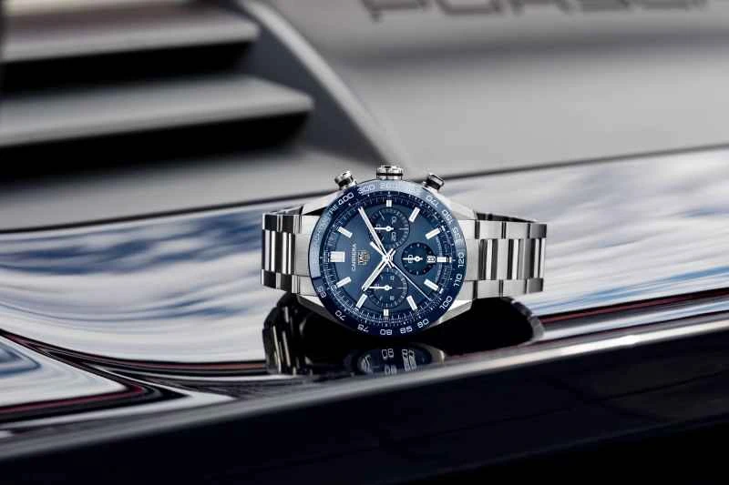 2. TAG Heuer泰格豪雅卡莱拉系列运动计时码表 以精密机械诠释盛夏极速美学.jpg
