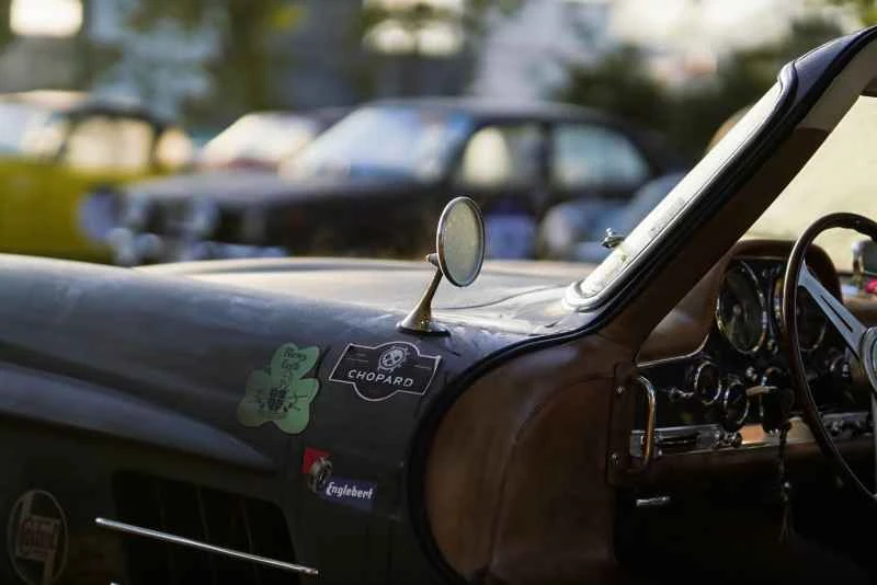 3.Chopard萧邦担任“1000 Miglia Experience CHINA 行千里经典车嘉年华”官方合作伙伴兼官方计时.jpg