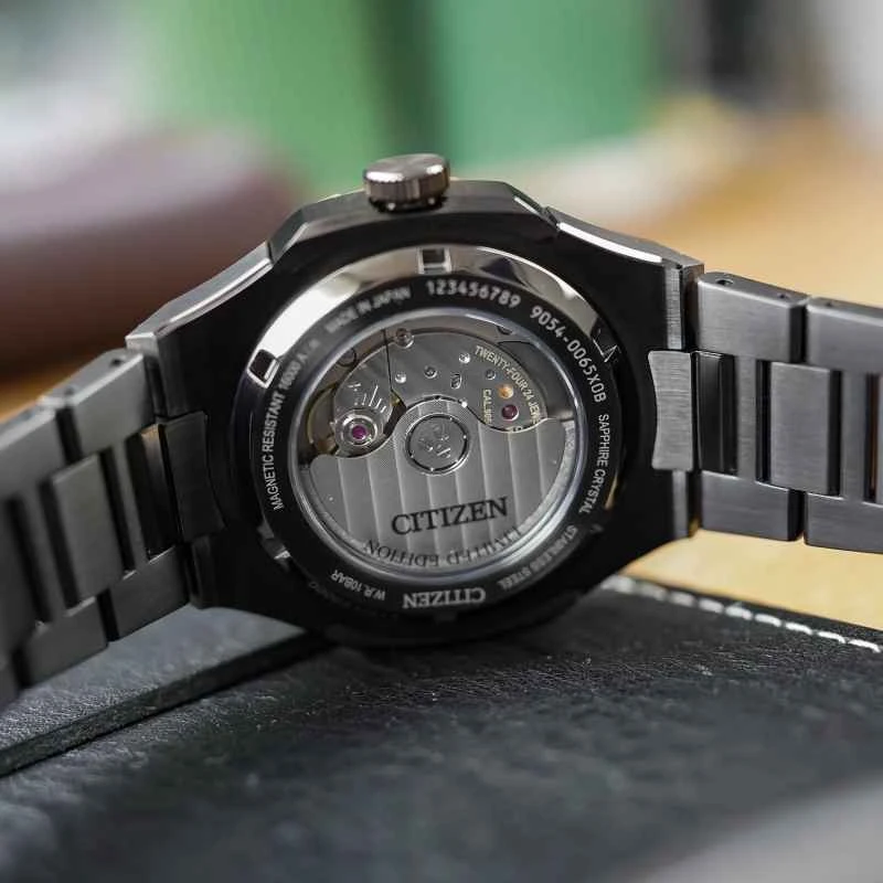 Citizen-Series-8-880-GMT-Mechanical-NB6035-55H-Limited-Edition-gunmetal-coated-review-8.jpg