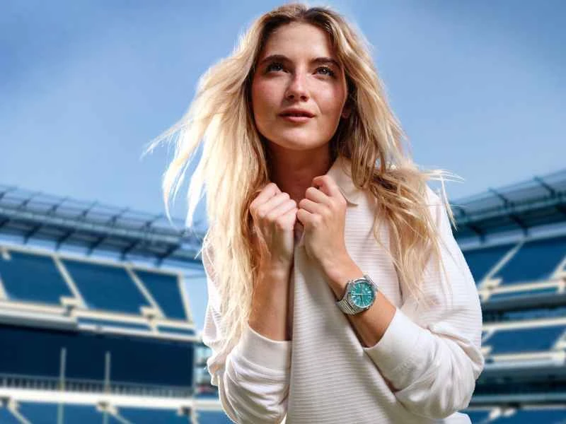 08_Breitling x NFL_RGB.jpg