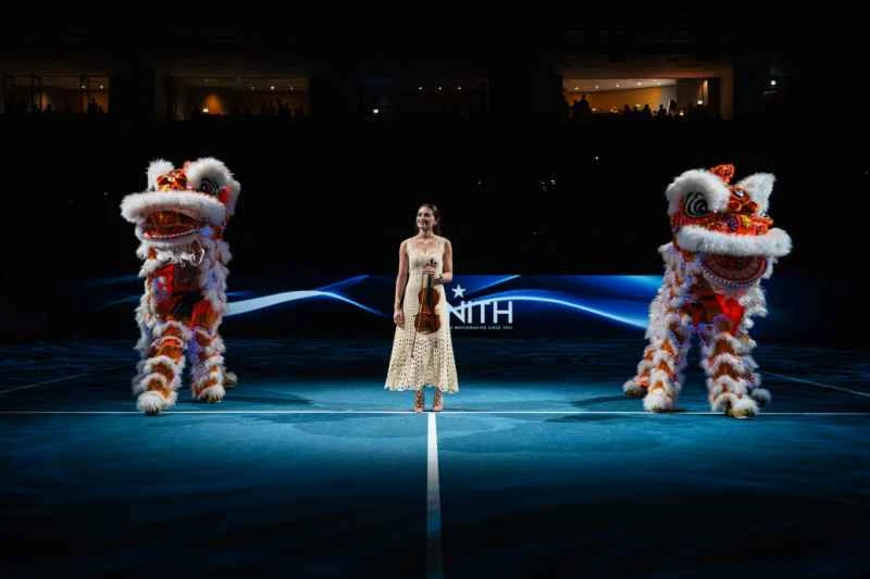 ZENITH真力时品牌挚友埃丝特·阿布拉米（Esther Abrami）惊艳亮相赛场，倾情演绎动人旋律_1.jpg